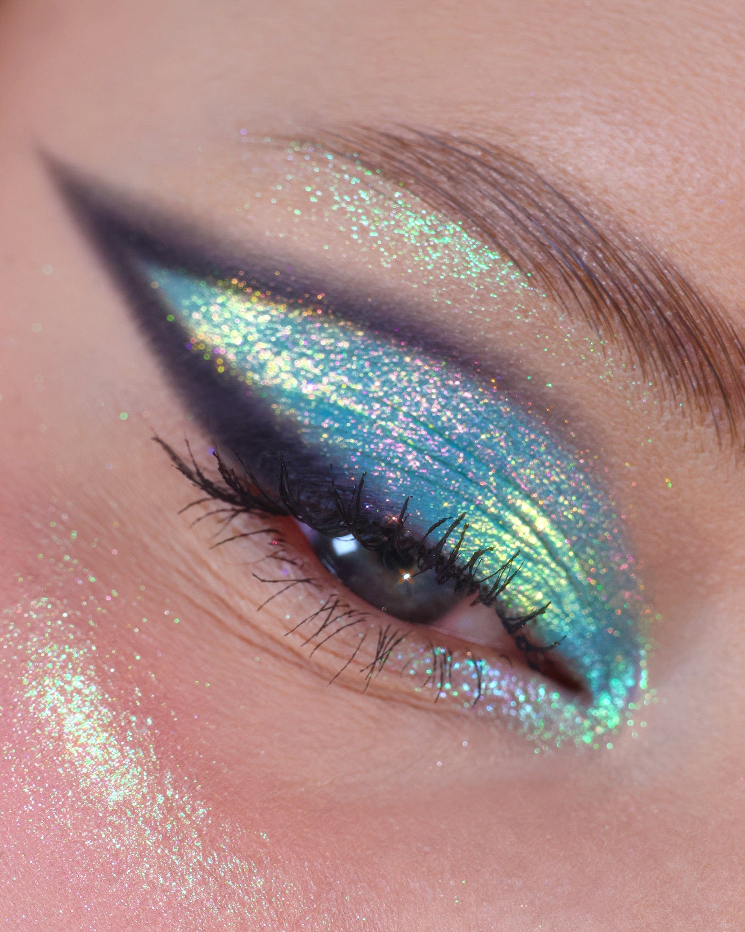 Sleepy Head Opal Moonstone Multichrome Loose Eyeshadow - Karla Cosmetics