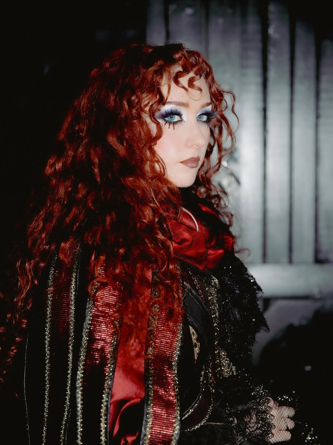 Chappell Roan Shines in Karla Cosmetics: The Eyeshadow Look Everyone’s Talking About - Karla Cosmetics