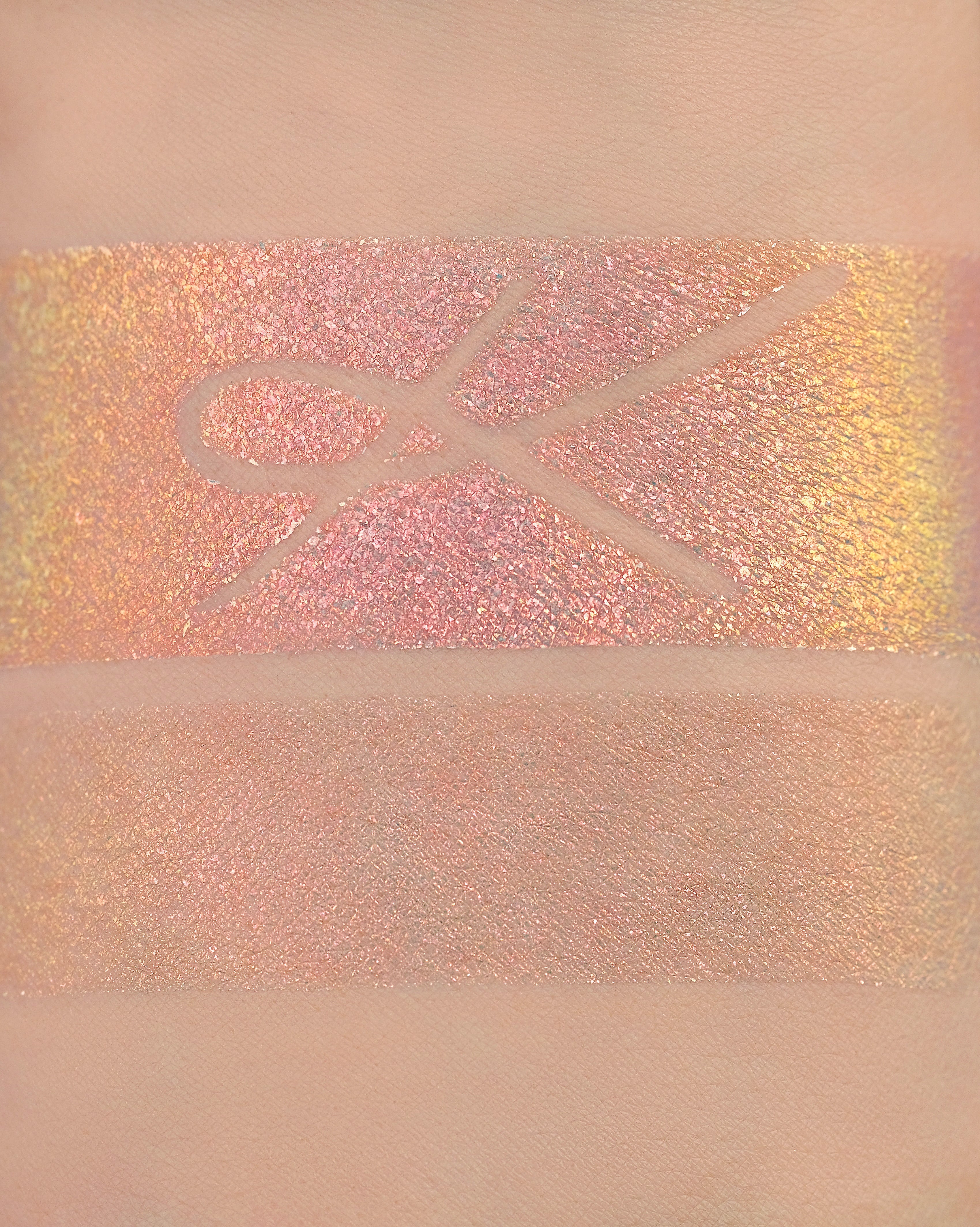 COMING Black Friday| Pillow Fight Opal Multichrome Pressed Eyeshadow