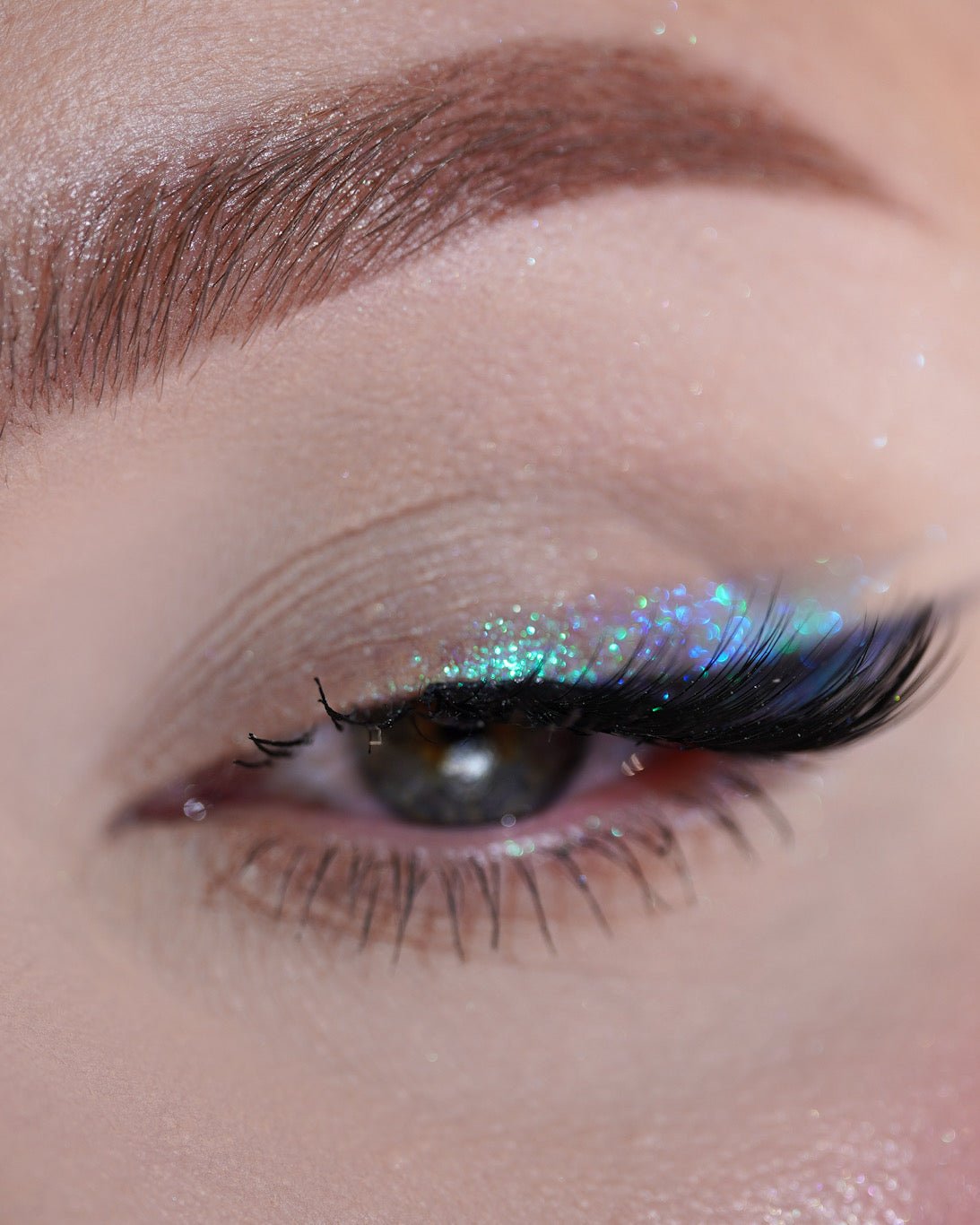 Clever Clogs Opal Moonstone Multichrome Loose Eyeshadow - Karla Cosmetics