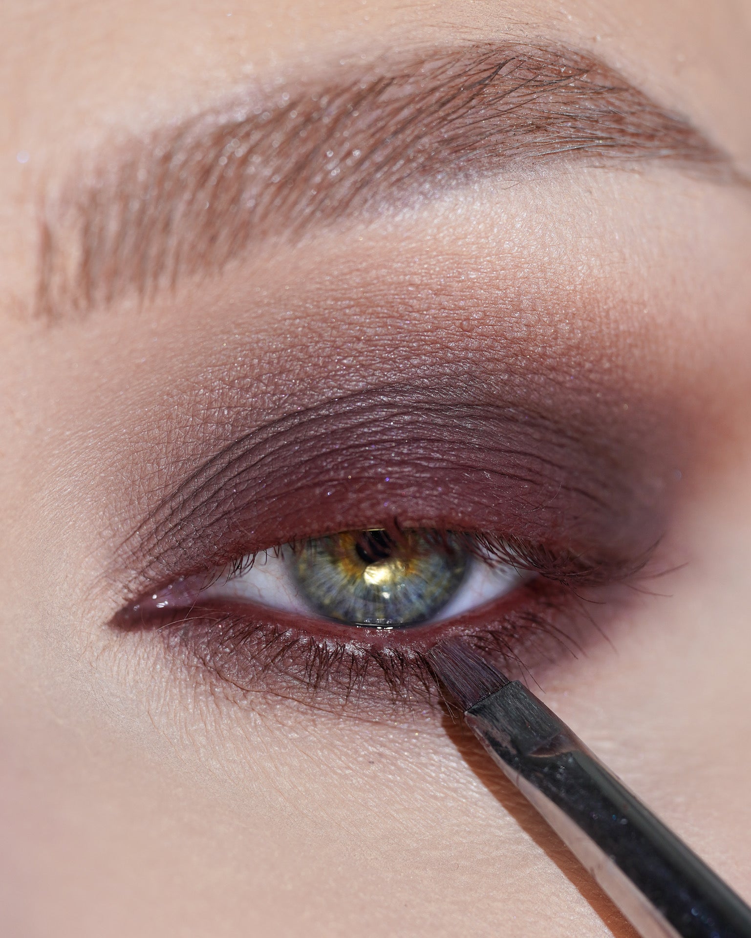 Night Kiss Opal Multichrome Loose Eyeshadow - Karla Cosmetics