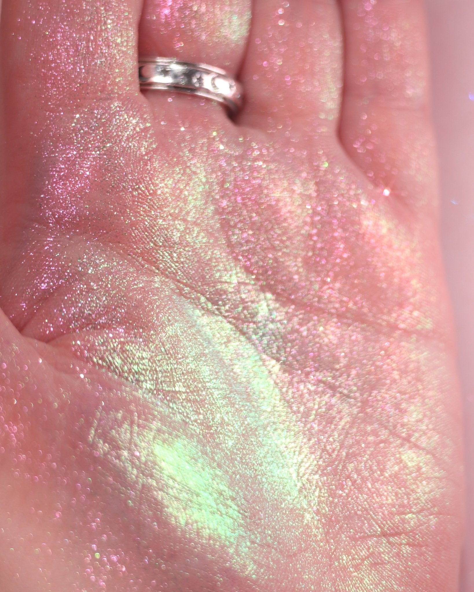 Nightgown Opal Multichrome Loose Eyeshadow - Karla Cosmetics