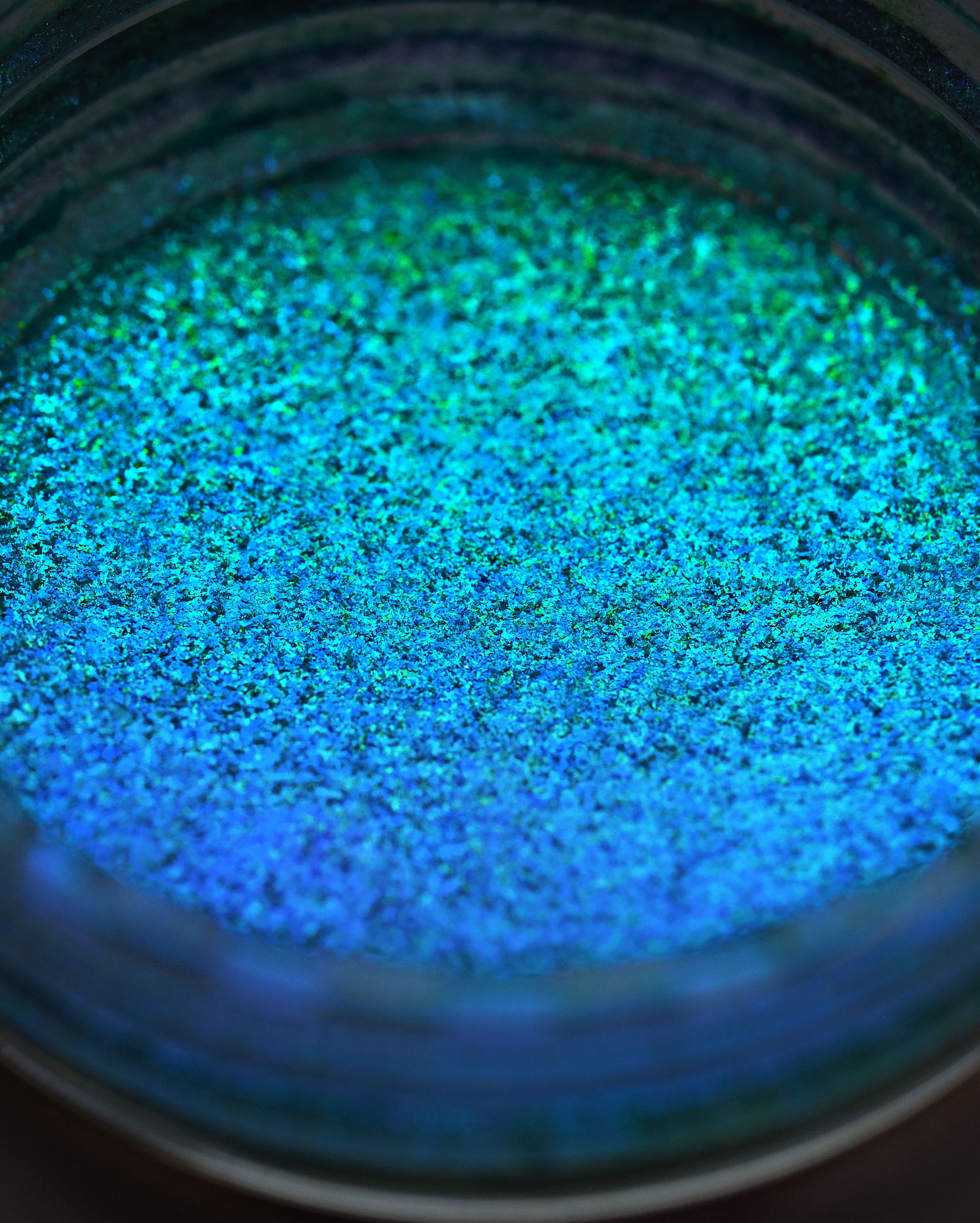 Clever Clogs Opal Moonstone Multichrome Loose Eyeshadow - Karla Cosmetics