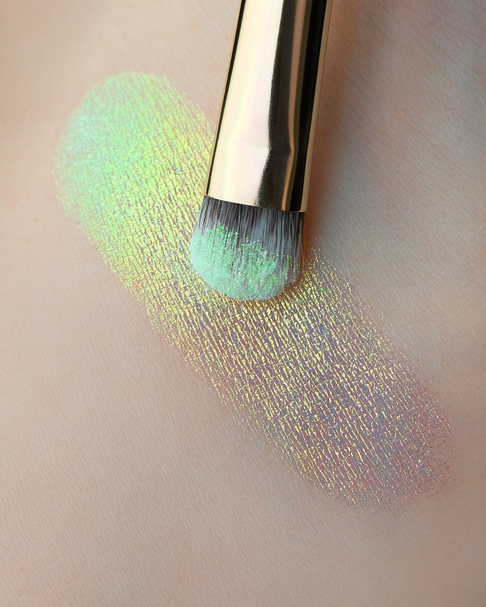 Teddy Bear Opal Multichrome Loose Eyeshadow - Karla Cosmetics
