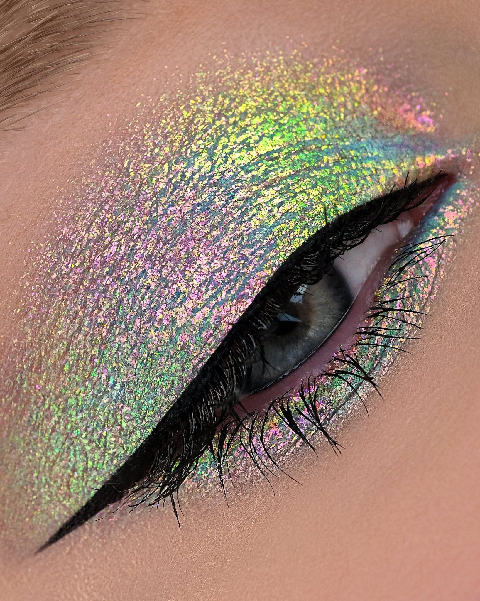 Sleepy Head Opal Moonstone Multichrome Loose Eyeshadow - Karla Cosmetics