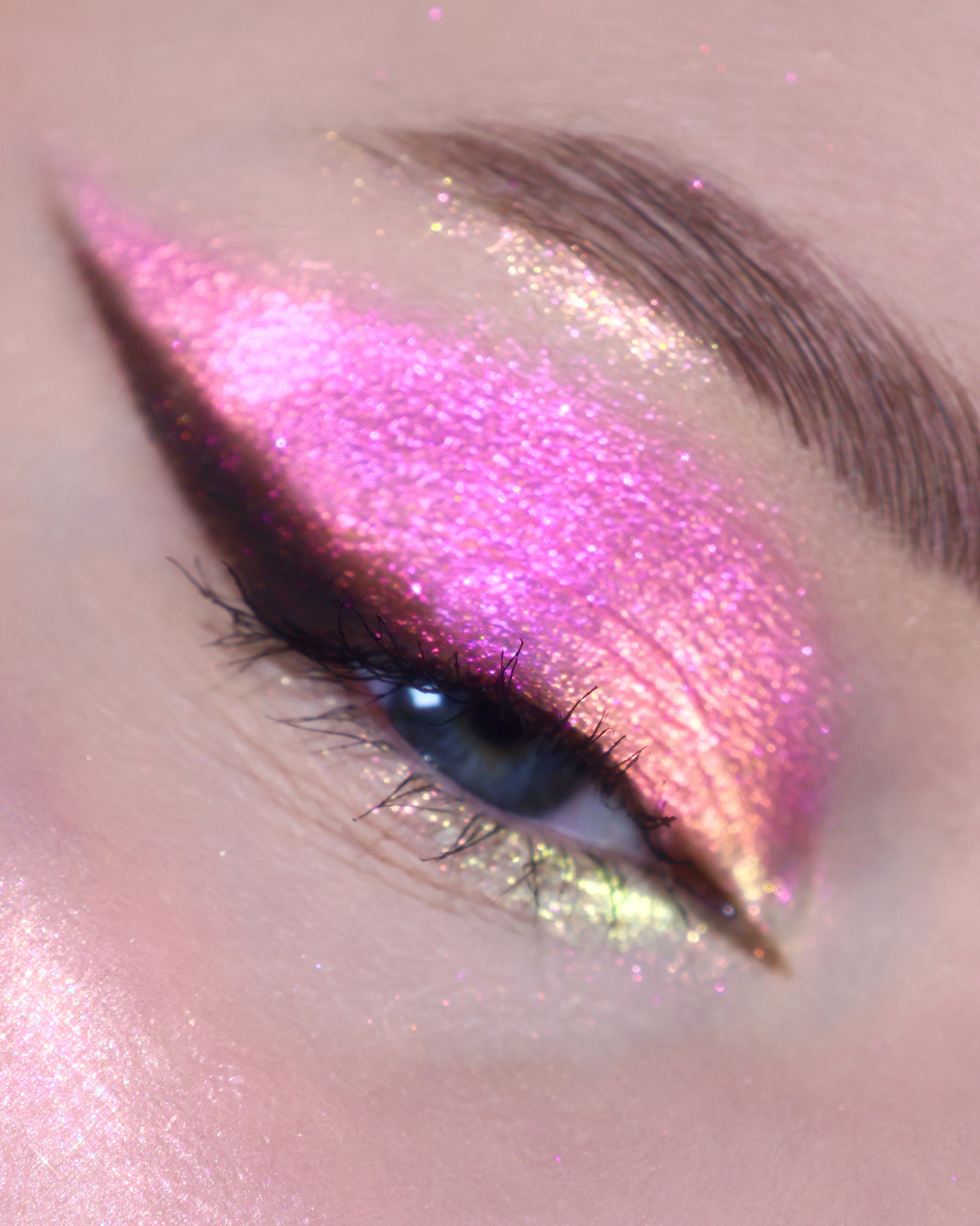 Cutie Pie Opal Moonstone Multichrome Loose Eyeshadow - Karla Cosmetics