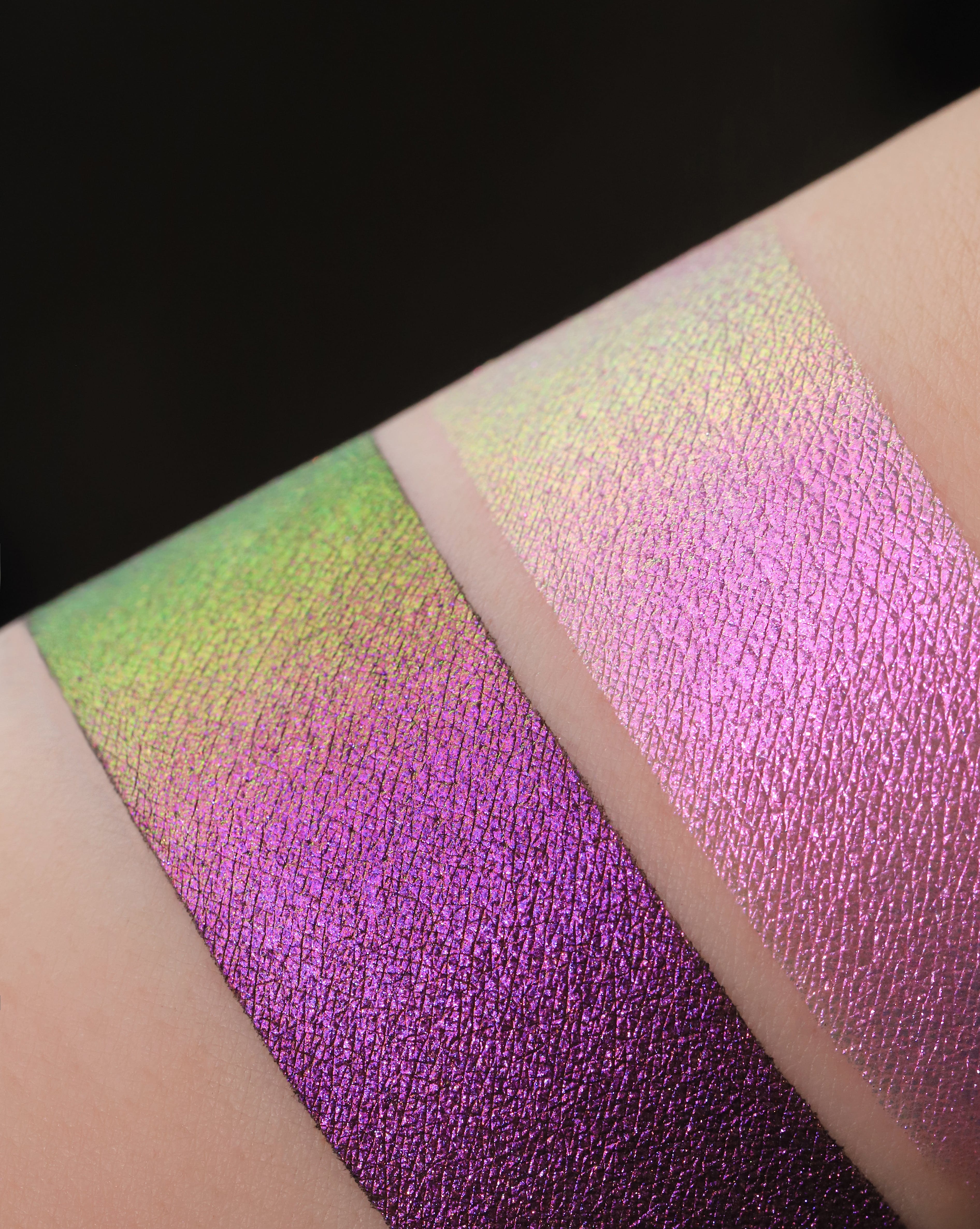 Dolly Pastel Duochrome Loose Eyeshadow - Karla Cosmetics