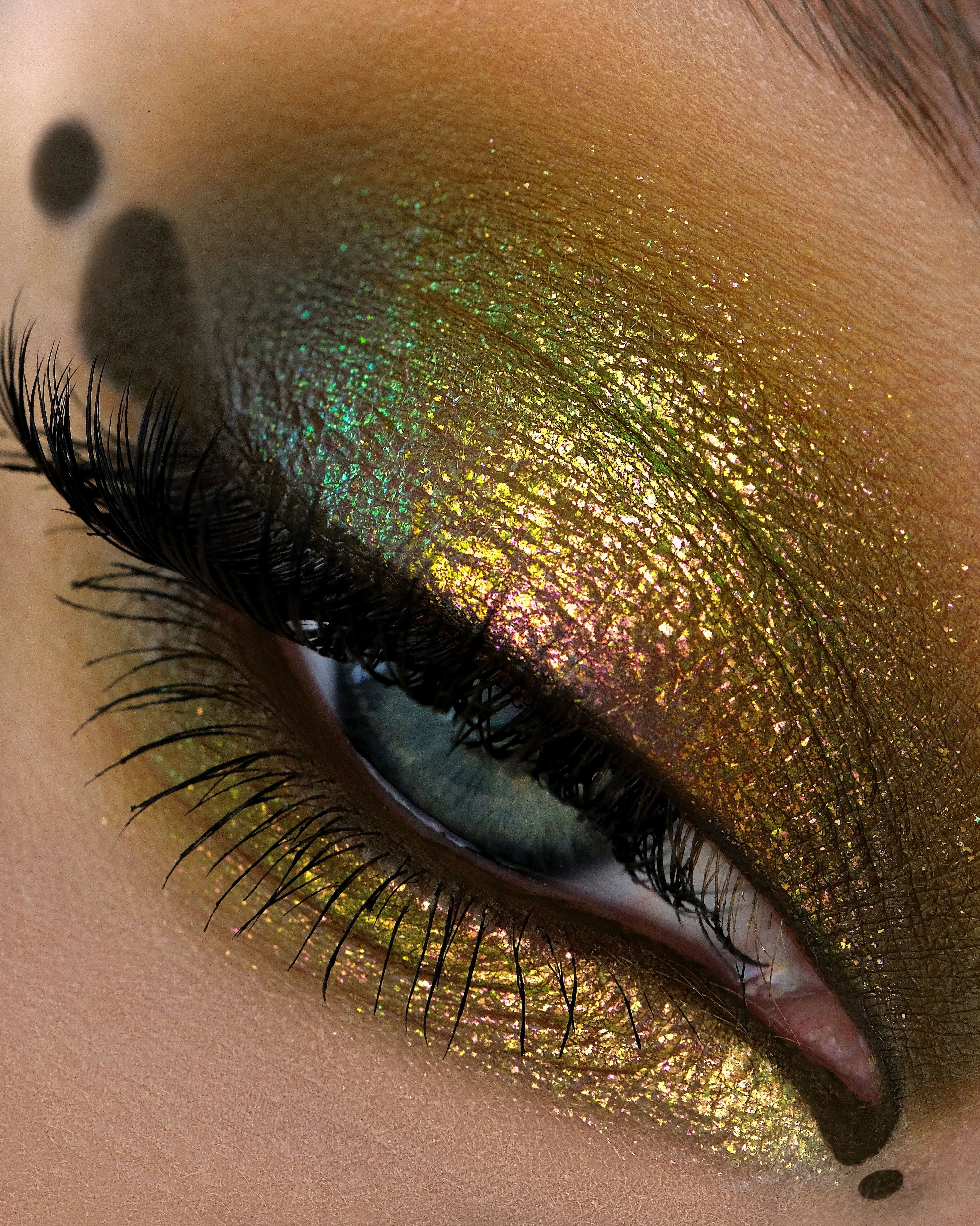 Beauty Sleep Opal Multichrome Loose Eyeshadow - Karla Cosmetics