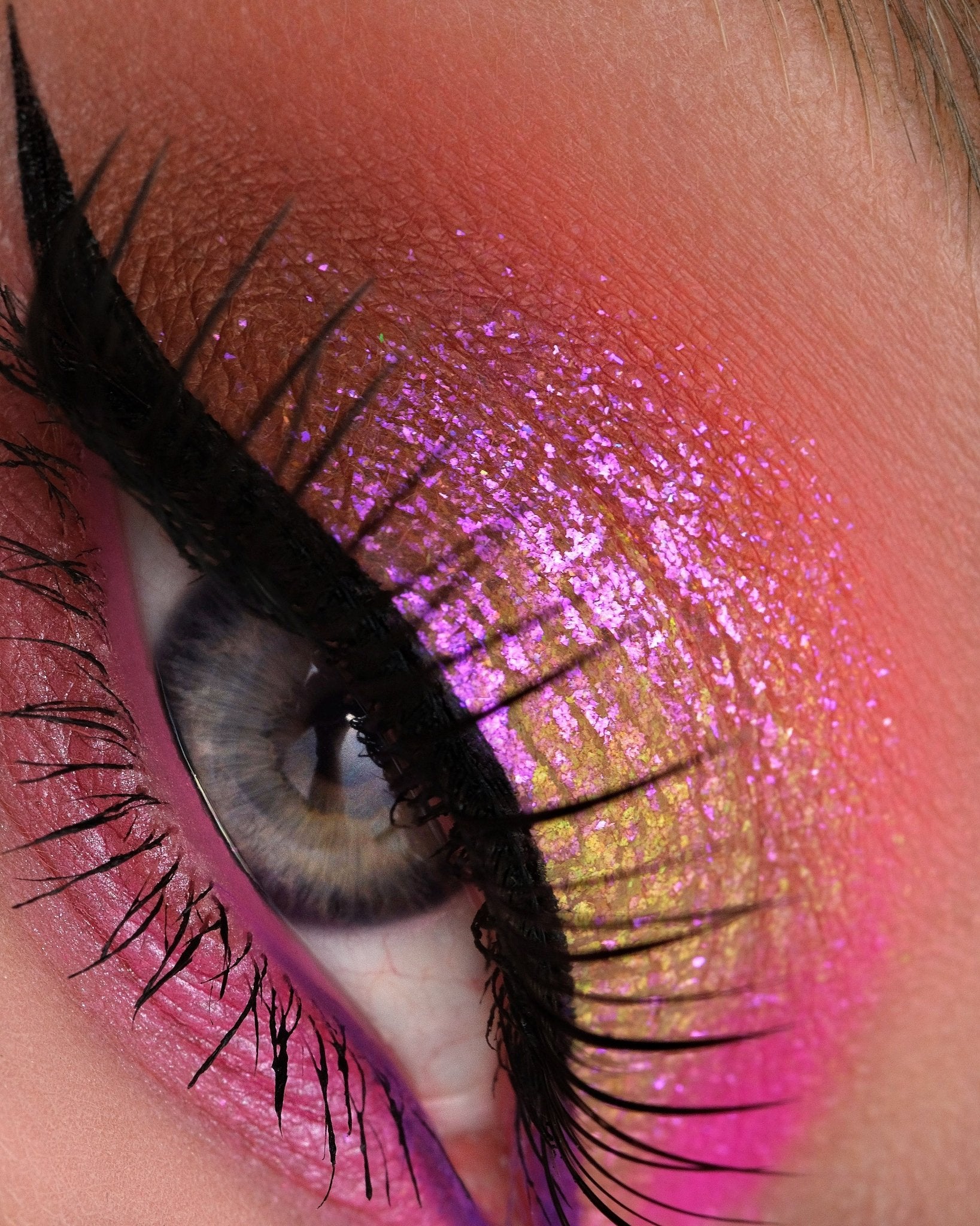 Cozy Opal Multichrome Loose Eyeshadow - Karla Cosmetics