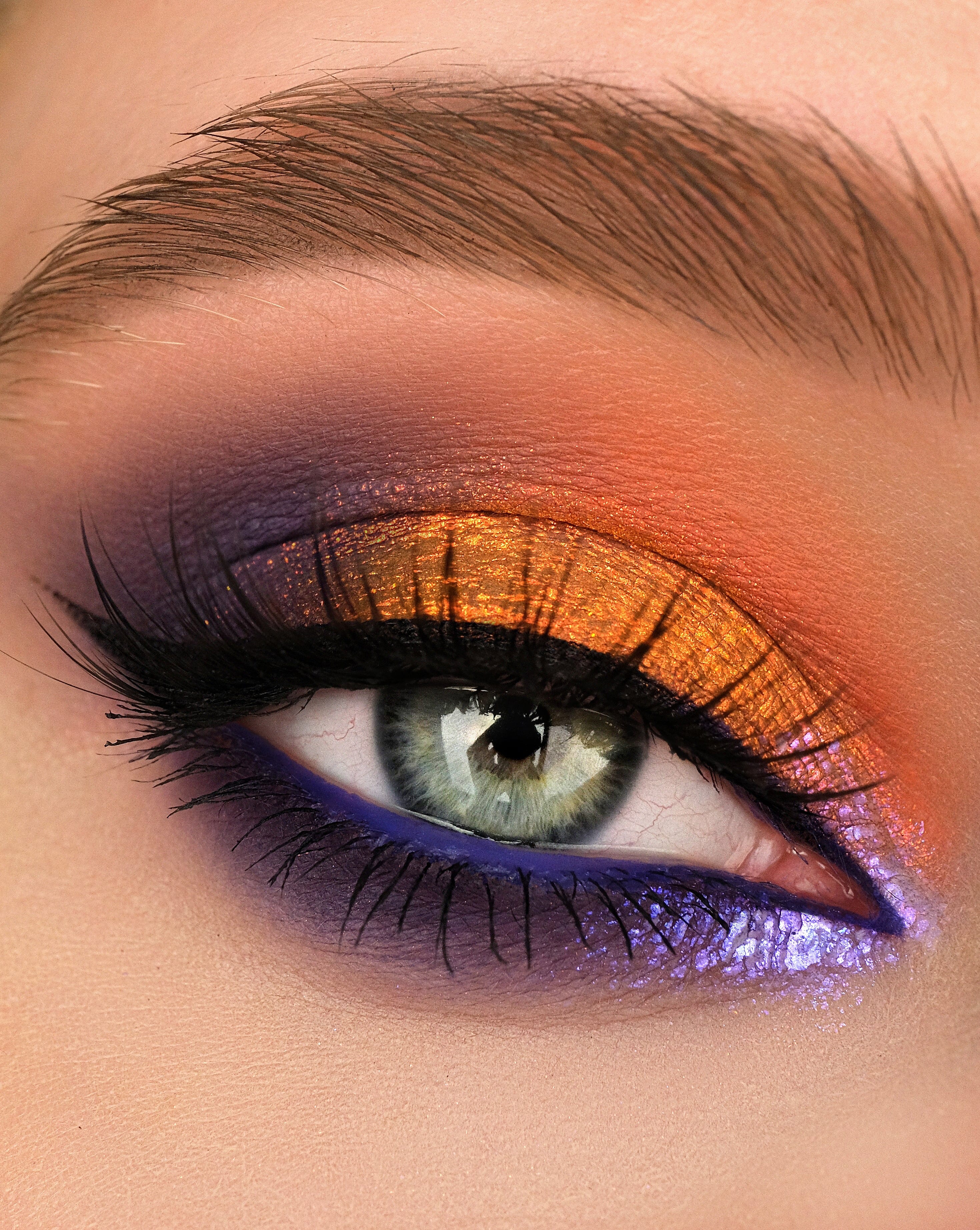 Candlelight Opal Multichrome Loose Eyeshadow - Karla Cosmetics