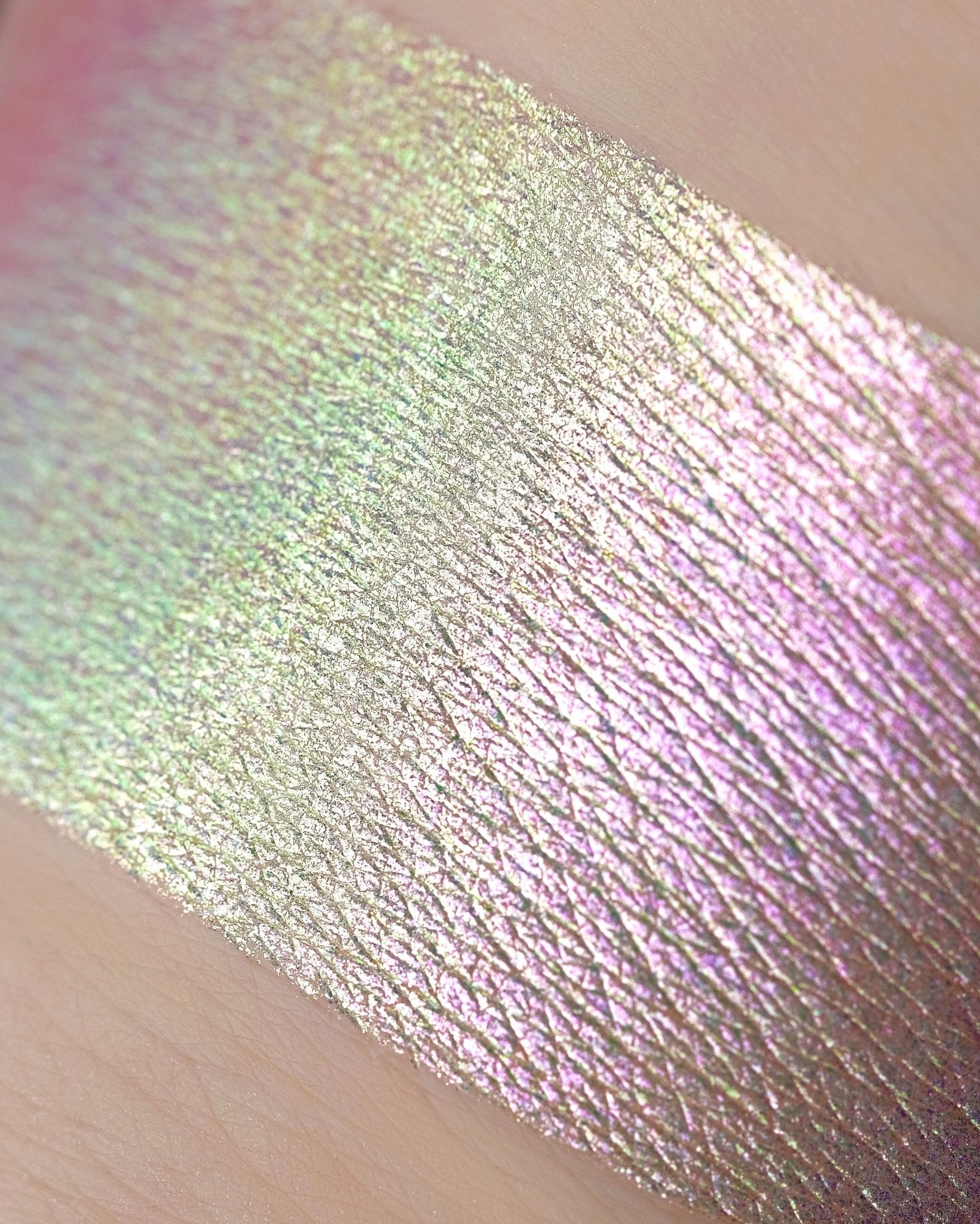 Nightgown Opal Multichrome Pressed Eyeshadow - Karla Cosmetics