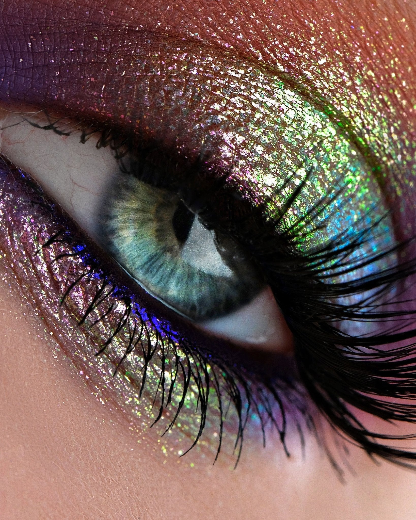 Nightgown Opal Multichrome Pressed Eyeshadow - Karla Cosmetics