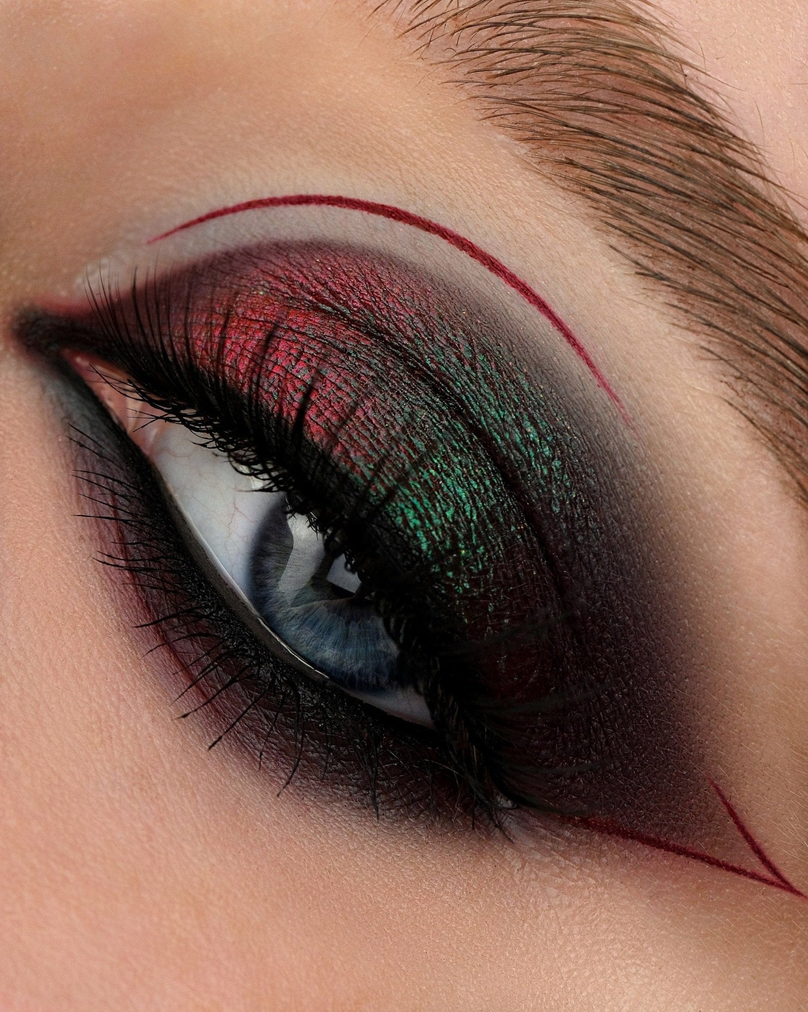 Lights Out Original Multichrome Loose Eyeshadow - Karla Cosmetics
