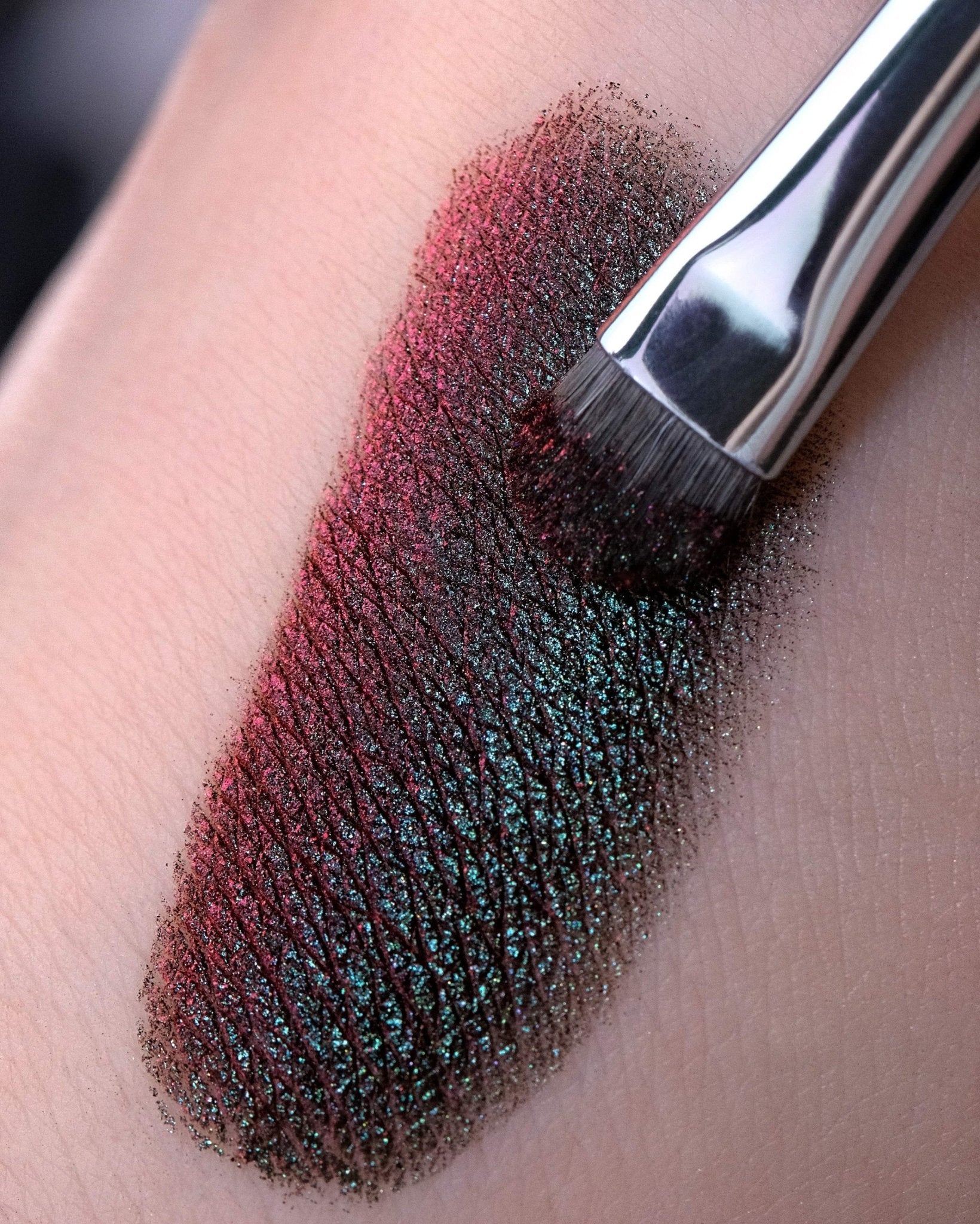 Lights Out Original Multichrome Loose Eyeshadow - Karla Cosmetics