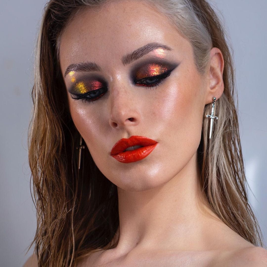 COMING Black Friday| Pillow Fight Opal Multichrome Pressed Eyeshadow