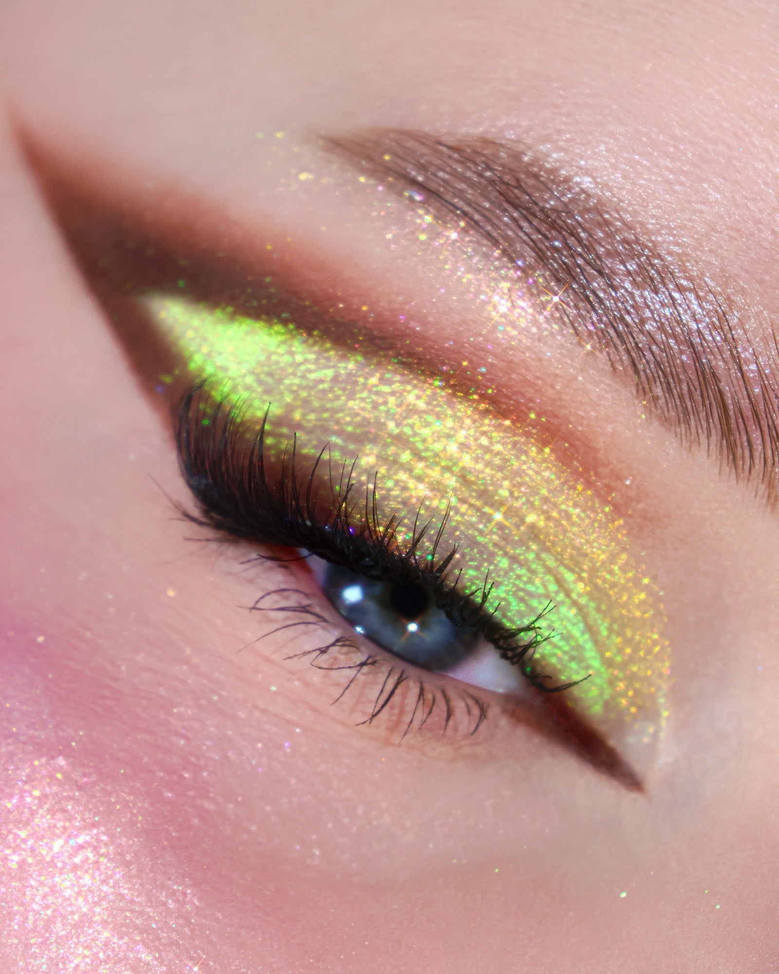 Teddy Bear Opal Multichrome Loose Eyeshadow - Karla Cosmetics