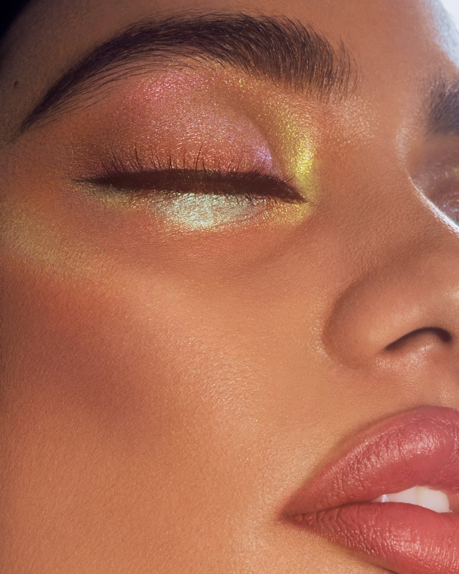 Velvet Dreams Opal Multichrome Pressed Eyeshadow - Karla Cosmetics